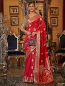 Red color option, Sold out, Currently selected