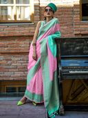 Pink color option, Currently selected