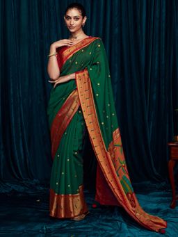 Akhilam - Womens Brasso Green Handloom Designer Saree with Unstitched Blouse
