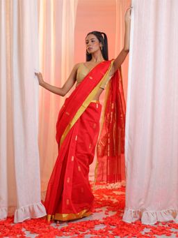 CHARUKRITI - Red Cotton Blend Handwoven Floral Pallu Saree with Unstitched Blouse