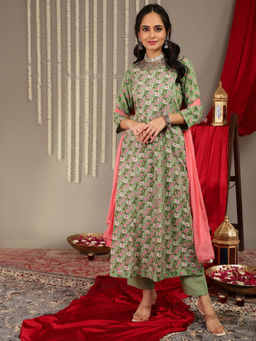 Varanga - Women Green Floral Kurta with Pant and Dupatta (Set of 3)