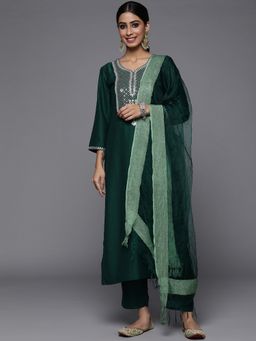 Varanga - Women Green Embroidered Kurta with Pant and Dupatta (Set of 3)