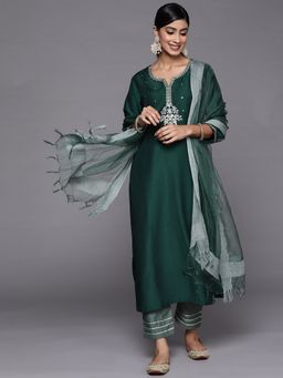 Varanga - Women Green Embroidered Kurta with Pant and Dupatta (Set of 3)