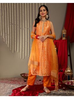 Varanga - Women Orange Printed Kurta with Pant and Dupatta (Set of 3)