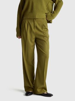 United Colors of Benetton - Green Solid Plain Straight Fit Pant