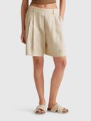 Beige color option, Currently selected