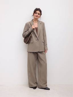 Cider - Notched Collar Women’s Oversized Single-Button Blazer Sand