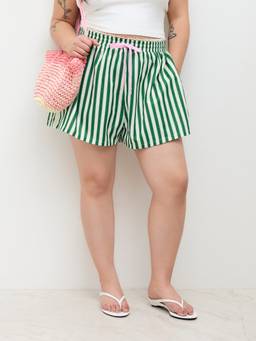 Cider - Curve & Plus Women's Mid-Waist Knotted Striped Shorts Green