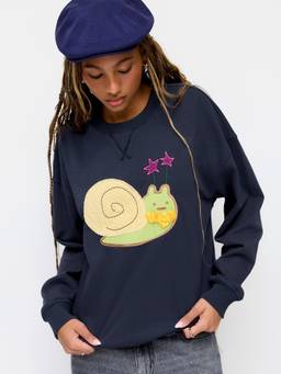 Cider - Terry Women's Oversized Snail Applique Sweatshirt Navy Blue