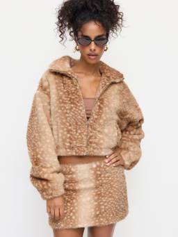 Cider - Faux Fur Women Low-Rise Animal Print Mini Skirt Camel