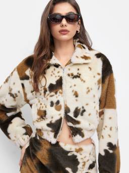 Cider - Faux Fur Women's Deer Print High Neck Zip Jacket Beige