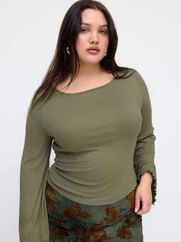 Cider - Women's Floral Ruched Boat Neck Skirt Set Green