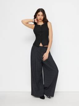 Cider - Women's V-Neck Button Waistcoat Black