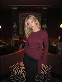 Cider - Women's Ruched Metal Detail Round Neck Long Sleeve Tee Burgundy