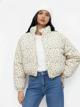 Cider - Ditsy Floral Women's Stand Collar Zip Crop Puffer Jacket White