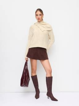 Cider - Cable Knit Women's Oversized Round Neck Pullover Sweater Beige