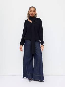 Cider - Knit Women's Oversized V-Neck Button Top Black
