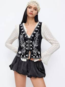 Cider - Velvet Women's Floral Embroidered V-Neck Vest Black