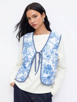 Cider - Toile de Jouy Women Printed Tie-Up Sleeveless Puffer Vest Blue