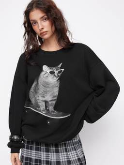 Cider - Cotton-Blend Women's Oversized Cat Graphic Sweatshirt Black