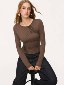 Cider - Lace Patch Women's Ruched Long Sleeve Tee Brown