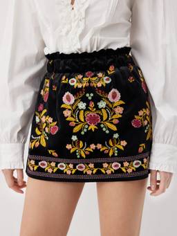 Cider - Velvet Women's Floral Embroidered Mid-Waist Mini Skirt Black