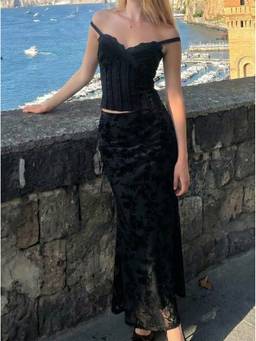 Cider - Velvet Floral Women's Elastic Waist Split Mermaid Maxi Skirt Black
