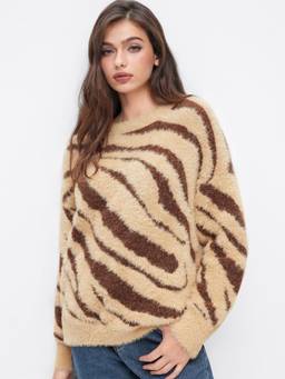 Cider - Knit Women's Tiger Print Round Neck Oversized Top Khaki