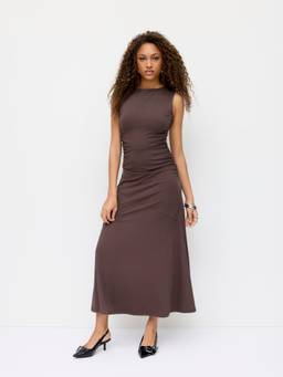 Cider - Ruched Women's Boat Neck Sleeveless Flared Maxi Dress Brown