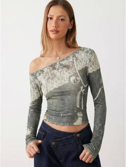 Cider - Denim Women's Slim Asymmetrical Neck Printed Top Blue