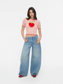 Cider - Strawberry Graphic Women's Contrast Binding Knit Crop Top Pink