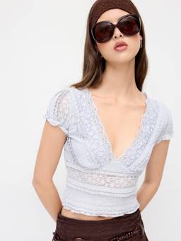 Cider - Lace Floral Women's V-Neck Puff Sleeve Crop Top Blue