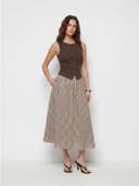 Brown color option