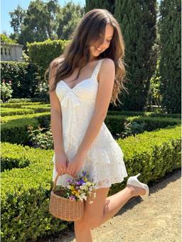 Cider - Lace Floral Women's Sweetheart Tie-Up Tiered Mini Dress White