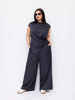 Cider - Striped Women's Asymmetrical Hem Wide-Leg Jumpsuit Navy Blue