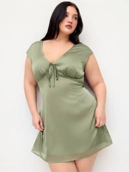 Cider - Women's V-Neck Ruched Zipper Mini Dress Pale Green