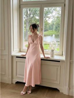 Cider - Satin Women's V-Neck Twist Knot Flared Maxi Dress Pink