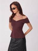 Burgundy color option, Currently selected