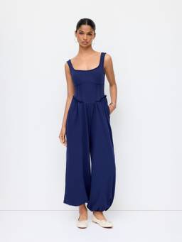Cider - Cotton Blend Women's Scoop Neck Ruched Wide-Leg Jumpsuit Navy Blue