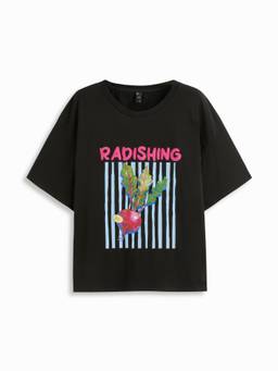 Cider - Radish Graphic Women's Oversized Crew Neck T-Shirt Black