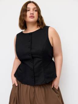 Cider - Linen-Blend Women’s Button Front Scalloped Hem Tank Top Black