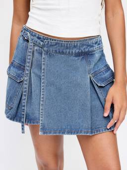 Cider - Washed Women's Low-Rise Wrap Pocket A-Line Mini Skort Indigo