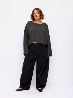 Cider - Jersey Women’s Super Oversized Batwing Sleeve Top Black