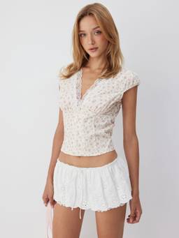 Cider - Floral Women's V-Neck Puff Sleeve Lace Trim Blouse White