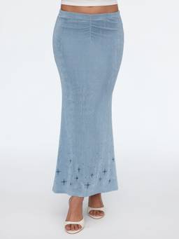 Cider - Textured Women’s Mid-Rise Ruched Mermaid Maxi Skirt Blue
