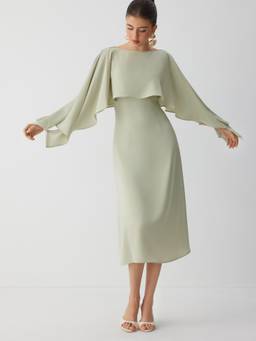 Cider - Satin Women's Cloak Sleeve Boat Neck Flared Maxi Dress Green