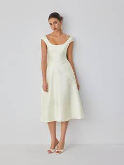 Cider - Jacquard Floral Women Textured Flared Midi Dress Cream