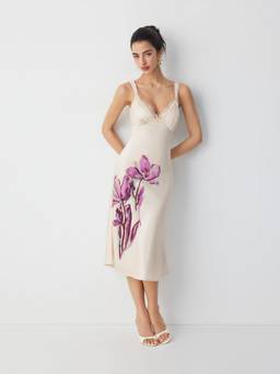 Cider - Satin Floral Women's V-Neck Lace Trim Maxi Dress Cream