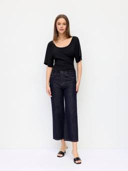 Cider - Metal Detail Women’s Scoop Neck Batwing Backless Top Black