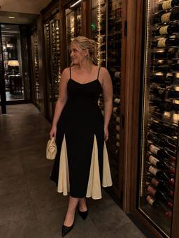 Cider - Color-Blocked Women Scoop Neck Flared Maxi Dress Black